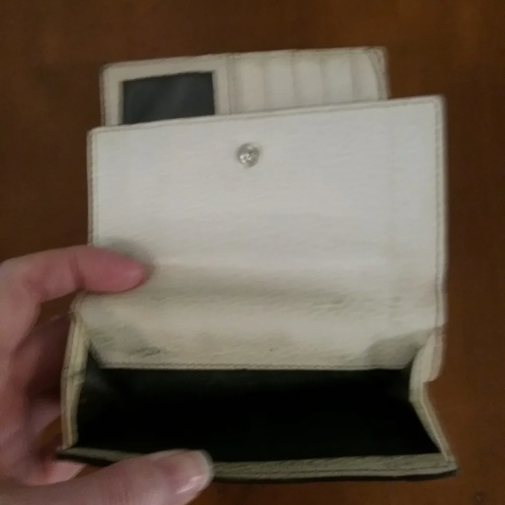 Authentic Gucci GG Wallet